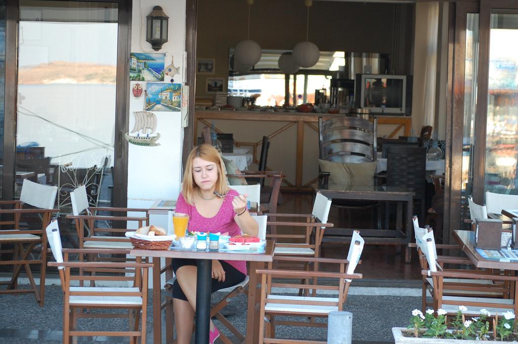 Villa Dedem Hotel Foça Buitenkant foto
