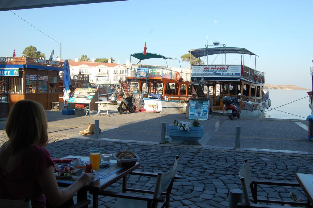 Villa Dedem Hotel Foça Buitenkant foto