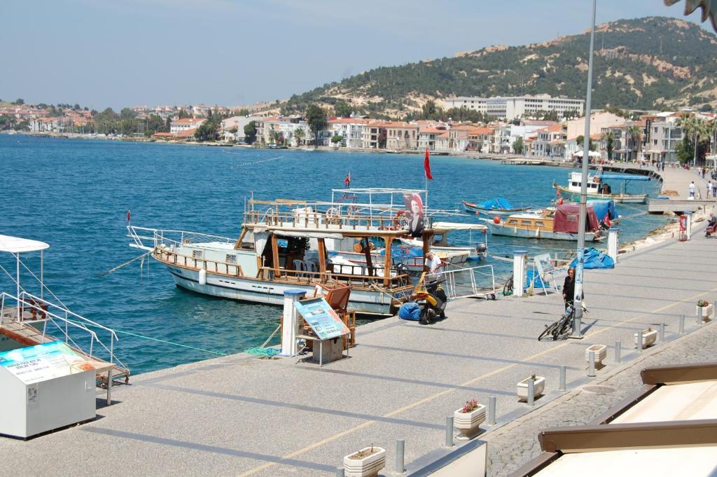 Villa Dedem Hotel Foça Buitenkant foto